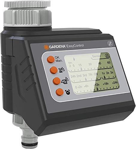Programador de riego EasyControl de GARDENA: control automático del riego, riego diario o cada 2, 3 o 7 días, hasta tres riegos al día, pantalla LCD, funciona por batería (1881-20)
